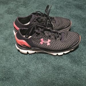 Under Armour Women's Black and Pink Athletic Shoes